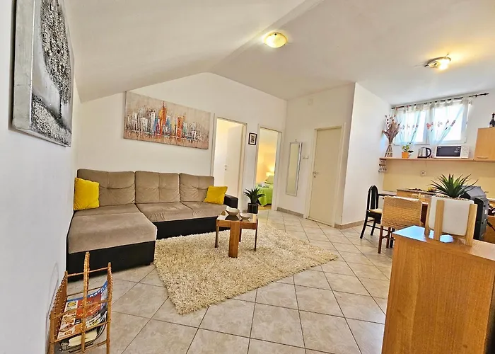 Apartmán Moni 2 *