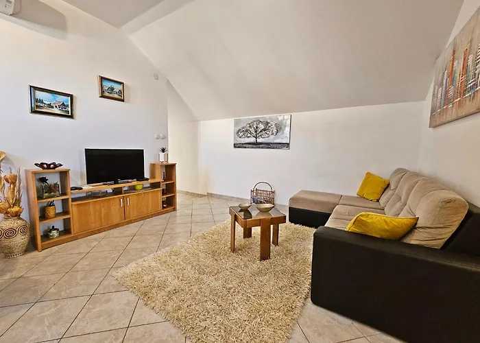Moni 2 Apartmán