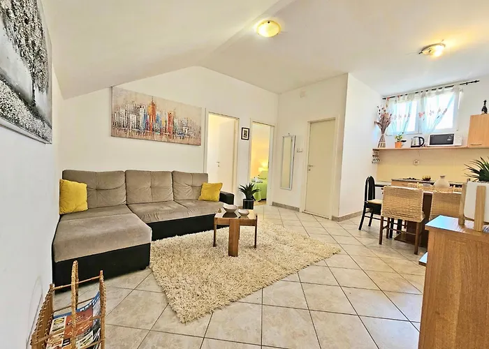 Apartmán Moni 2 *
